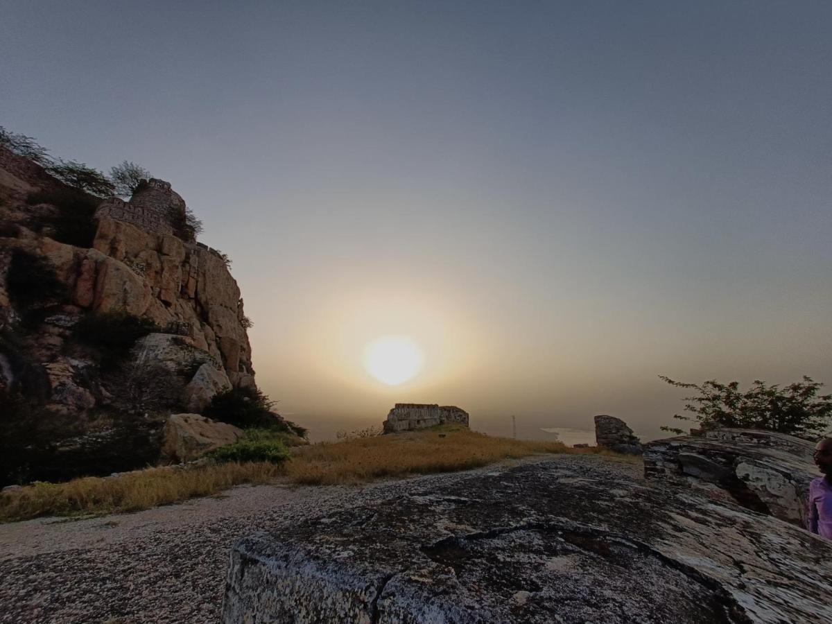 Dream Hampi Villa & Home Stay Eksteriør billede